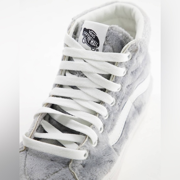 Vans Sk8-Hi Sherpa Sneaker - Picture 3 of 9